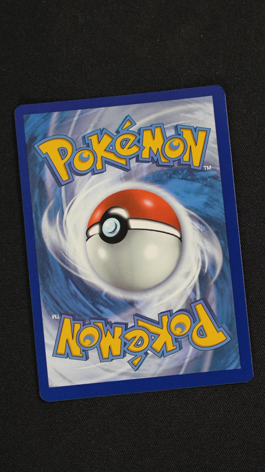 Clefairy 063/185 Common Vivid Voltage Pokemon Reverse Holo Near Mint