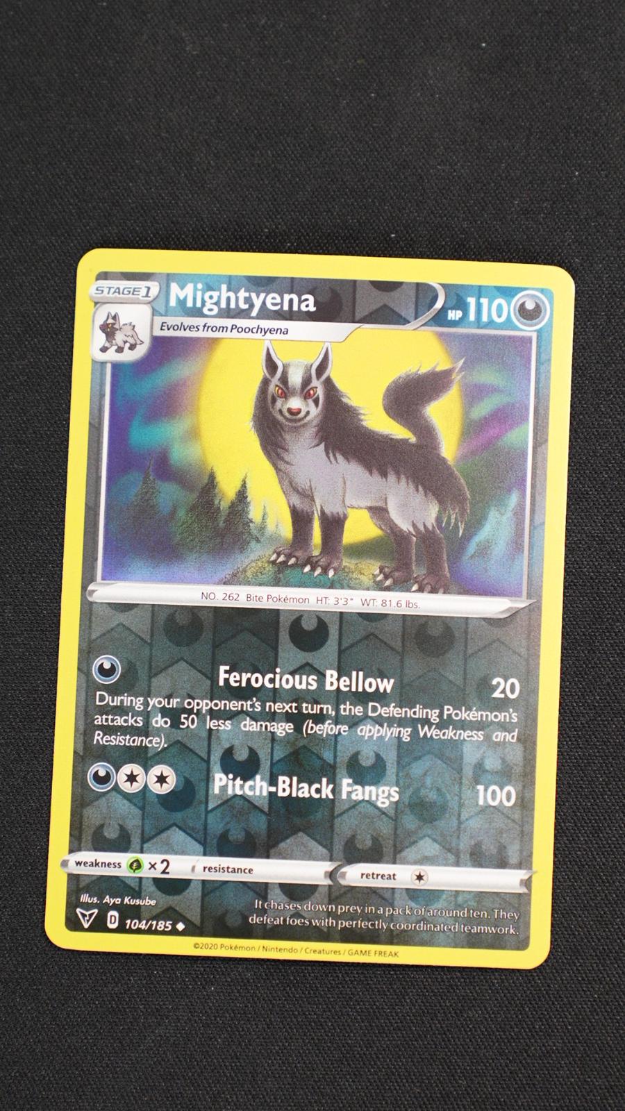 Mightyena 104/185 Uncommon Vivid Voltage Pokemon Reverse Holo Near Mint
