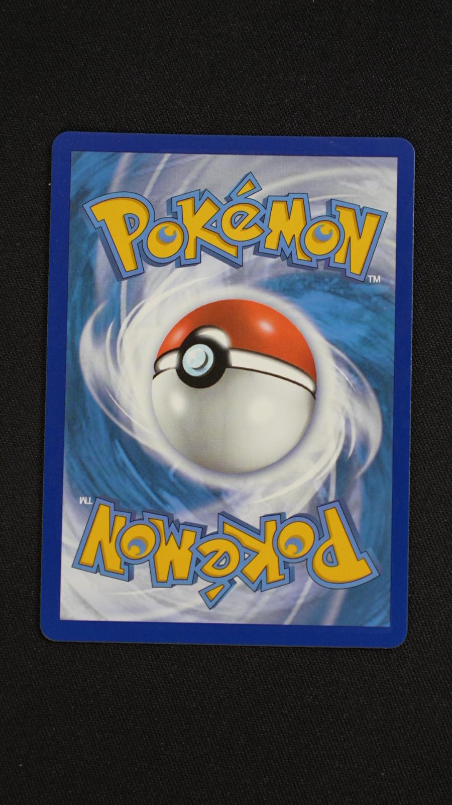 Mew V 113/264 Holo V Rare Fusion Strike Pokemon Near Mint