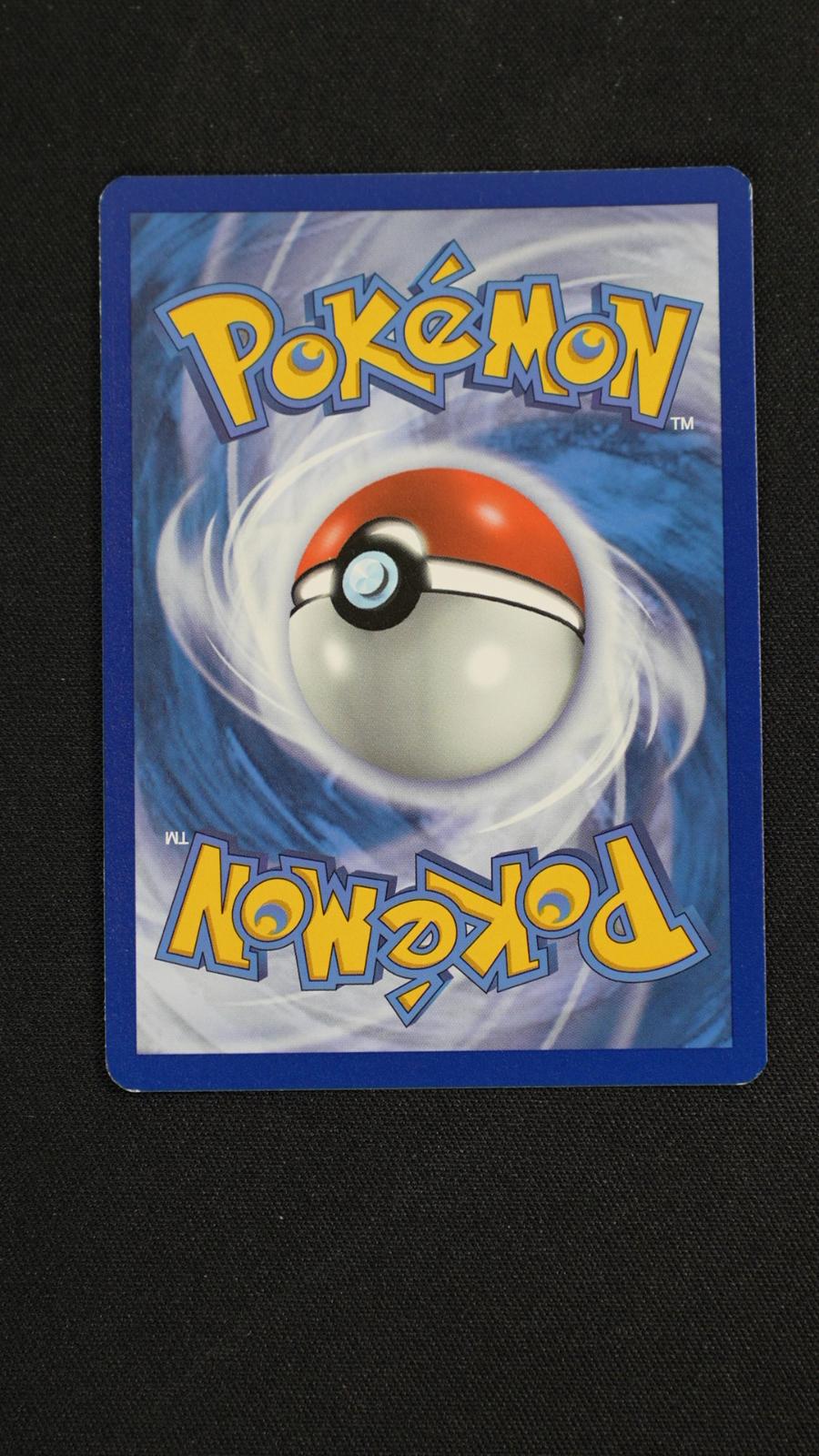 Sliggoo 196/264 Uncommon Fusion Strike Pokemon Reverse Holo Near Mint